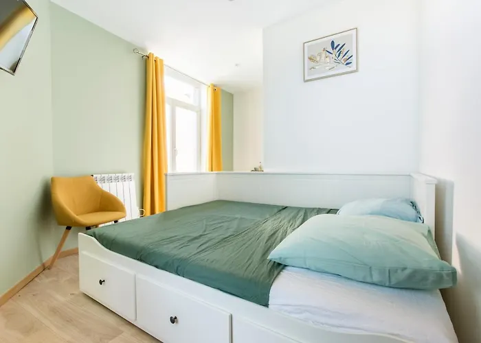 Cosy house 10P - 5 chambres -5 salles de bain - proche Lille et toutes commodités